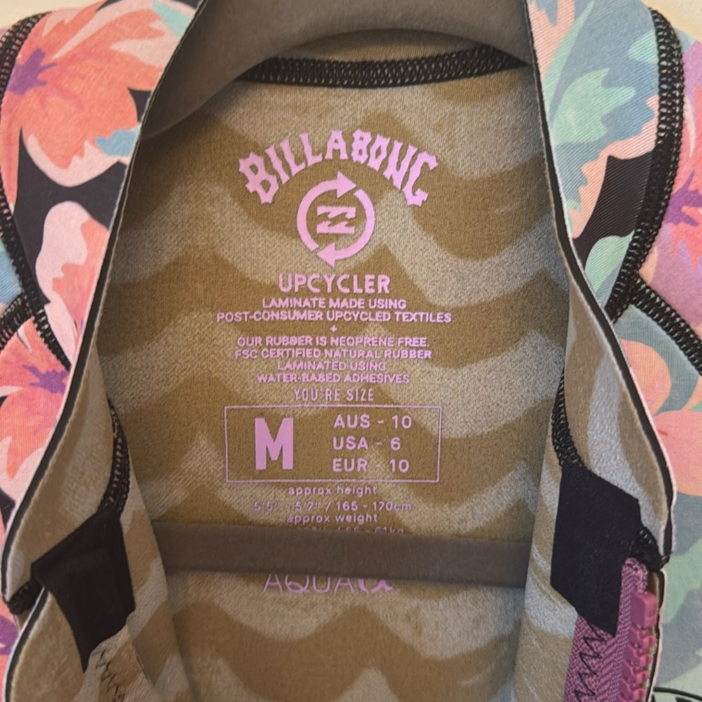 NWT Billabong Floral Black and Pink Women’s Wetsuit - Medium - Picture 3 of 4